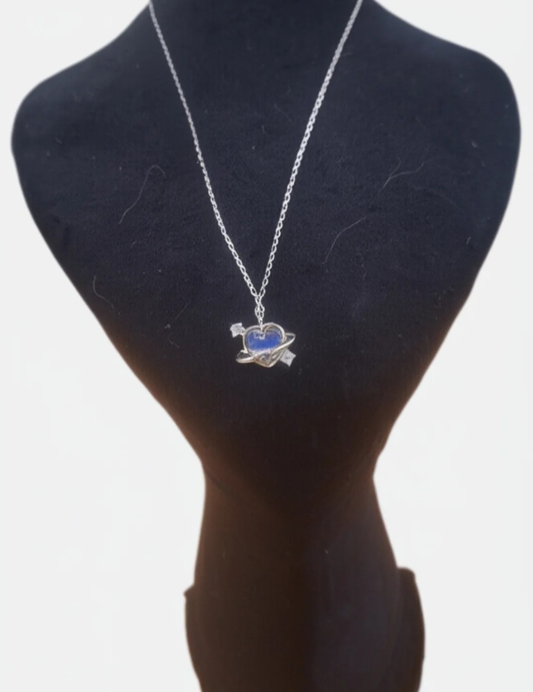 گردنبند قلب استیل رنگ ثابت طرح تیر و قلب